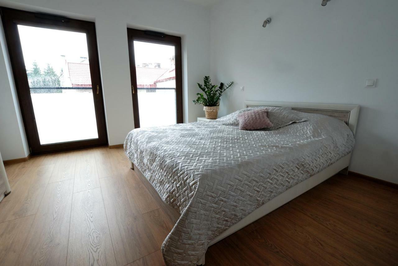 Apartamenty Pod Wieza Przemysl Bagian luar foto